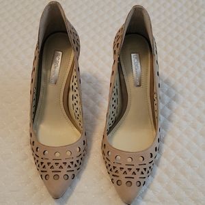 4" BCBG Generation Taupe with Hole Accent Design